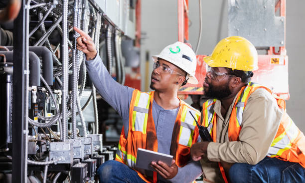 Best Emergency Electrical Repair  in Largo, FL